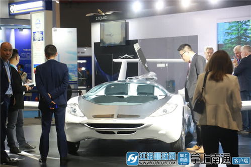 掌上南通記者直擊進(jìn)博會(huì)丨能飛的汽車(chē) 會(huì)擁抱的機(jī)器人...這里好多 黑科技